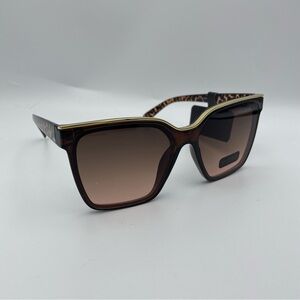 House of Harlow Sunglasses NWT